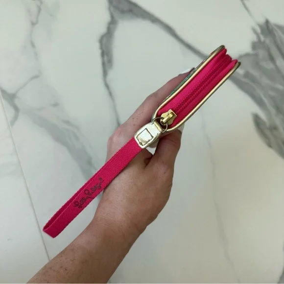 Lilly Pulitzer Wristlet Wallet Carry Case Clutch Purse Small Make Up Cards Pink - Picture 4 of 7